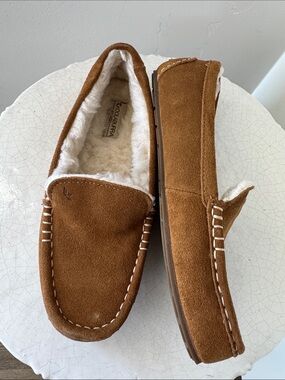Koolaburra by UGG LEZLY Chestnut Suede Moccasin Slipper Cozy Lining Women’s Sz 7